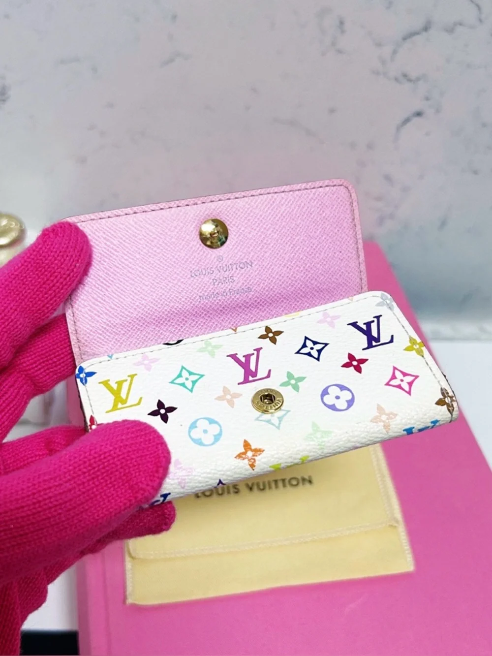 Authentic Louis Vuitton Limited Edition Murakami Multicolor Blanc 4 Key Holder